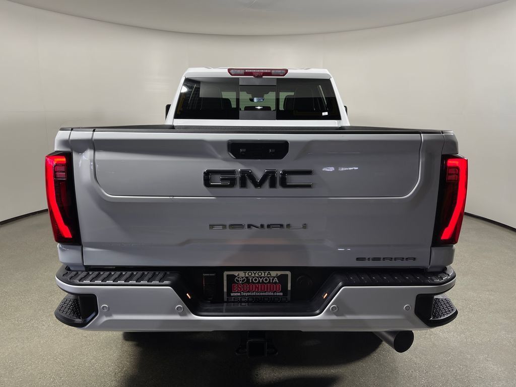 Used 2025 GMC Sierra 2500 Denali Ultimate w/ Max Trailering Package AWD/4WD image 4