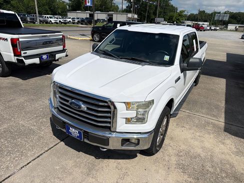 Used 2015 Ford F150 XLT w/ Equipment Group 302A Luxury AWD/4WD image 13