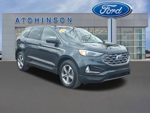 Certified 2022 Ford Edge SEL w/ Convenience Package image 3