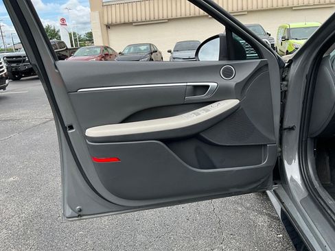 Used 2023 Hyundai Sonata SEL w/ Convenience Package FWD image 18