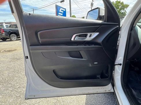 Used 2017 GMC Terrain SLE w/ Convenience Package AWD/4WD image 17
