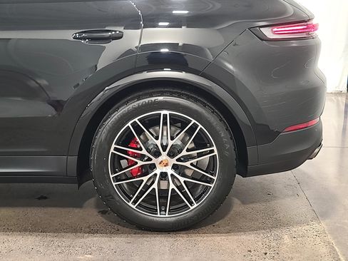 New 2026 Porsche Cayenne S image 35