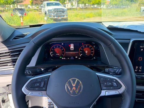 New 2026 Volkswagen Atlas Peak Edition AWD/4WD image 16