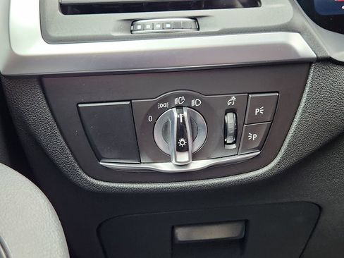 Used 2024 BMW X3 xDrive30i image 11