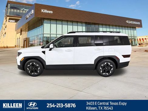 Used 2024 Hyundai Santa Fe SEL FWD image 4