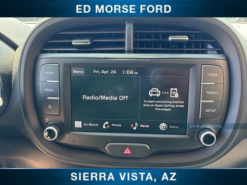 Used 2025 Kia Soul LX FWD image 29