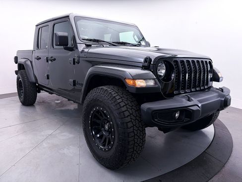 Used 2021 Jeep Gladiator Sport AWD/4WD image 13