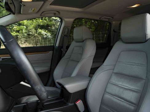 Used 2019 Honda CR-V EX-L image 17