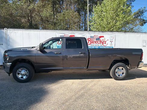 New 2026 RAM 2500 Tradesman AWD/4WD image 7