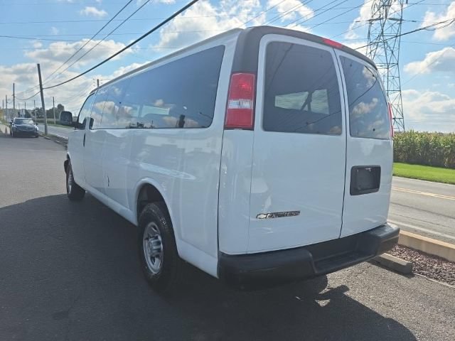 Used 2020 Chevrolet Express 3500 LS RWD image 3