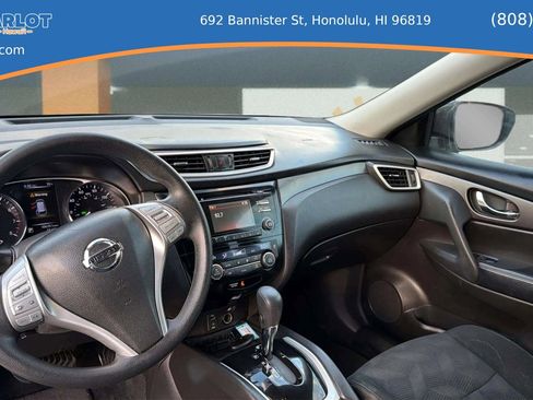 Used 2016 Nissan Rogue SV image 25