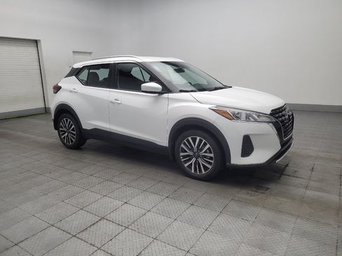 Used 2022 Nissan Kicks SV FWD image 11
