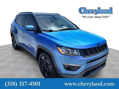 Used 2020 Jeep Compass Latitude FWD image 1