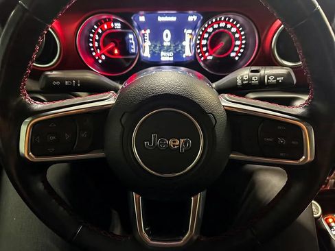Used 2021 Jeep Wrangler Unlimited Rubicon AWD/4WD image 28