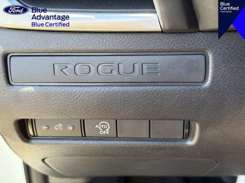 Used 2024 Nissan Rogue S FWD image 30