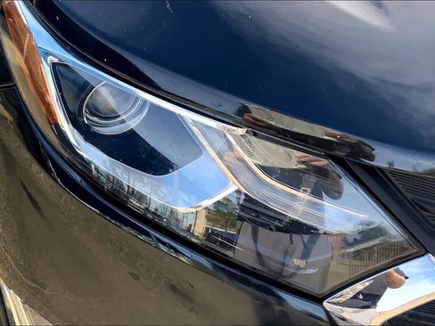 Used 2019 Chevrolet Equinox LT image 26