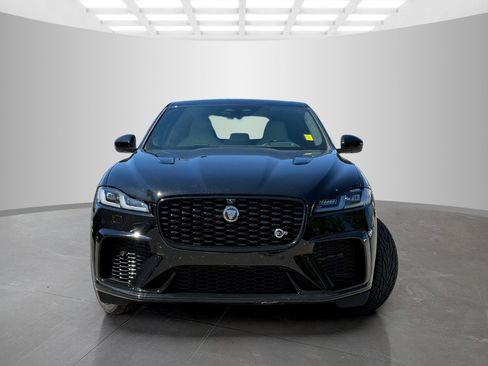 Used 2023 Jaguar F-PACE SVR AWD/4WD image 2