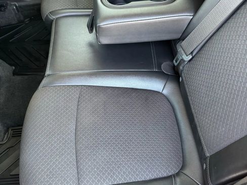 Used 2018 Buick Encore Preferred image 29