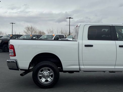Used 2023 RAM 2500 Big Horn w/ Cold Weather Group image 5