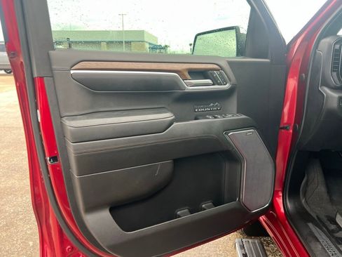Used 2023 Chevrolet Silverado 1500 High Country w/ High Country Premium Package RWD image 12