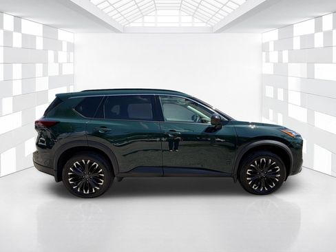 Certified 2026 Nissan Rogue Dark Armor AWD/4WD image 8
