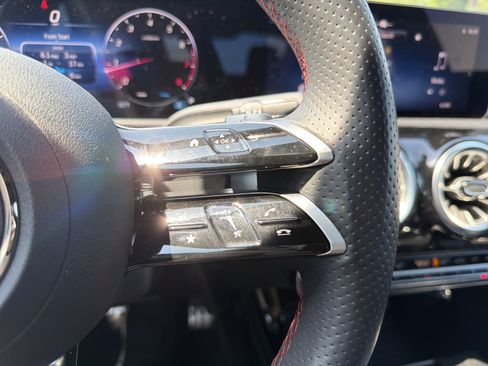 Certified 2025 Mercedes-Benz CLA 250 4MATIC image 20
