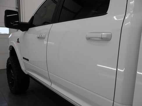 Used 2023 RAM 2500 Limited AWD/4WD image 38