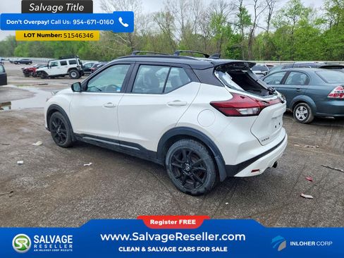 Used 2021 Nissan Kicks SR w/ SR Premium Package FWD image 3