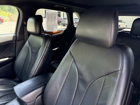 Certified 2019 Lincoln MKC Reserve w/ MKC Technology Package FWD image 21