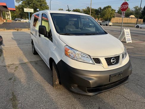 Used 2019 Nissan NV200 S image 5