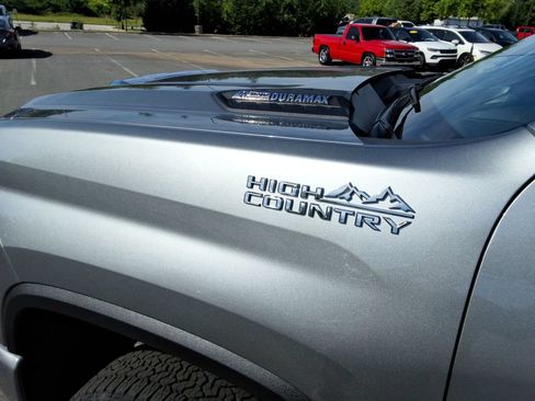 Used 2024 Chevrolet Silverado 3500 High Country w/ High Country Premium Package AWD/4WD image 11
