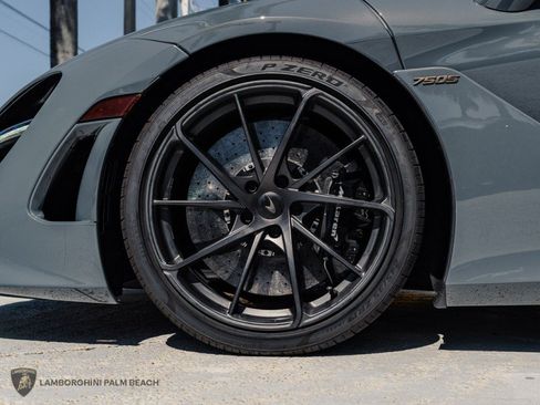 Used 2026 McLaren 750S RWD image 34