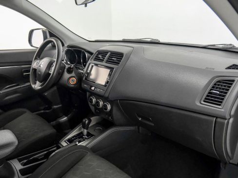 Used 2020 Mitsubishi Outlander Sport ES image 10