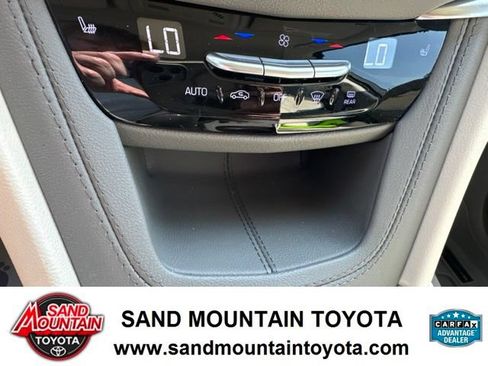 Used 2024 Cadillac XT5 Premium Luxury w/ Technology Package FWD image 22