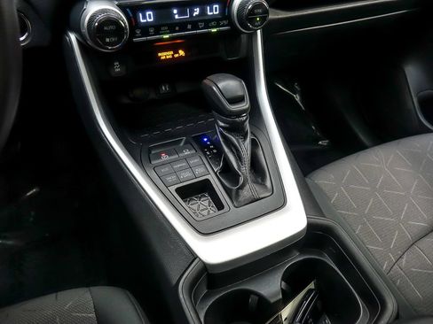 Used 2019 Toyota RAV4 XLE w/ All Weather Liner Package AWD/4WD image 20