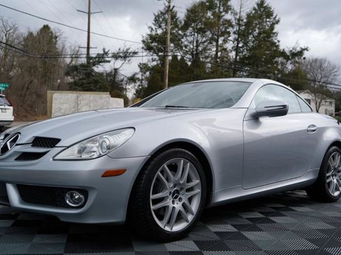 Used 2009 Mercedes-Benz SLK 300 2dr Roadster 3.0L w/ Premium I Pkg image 72