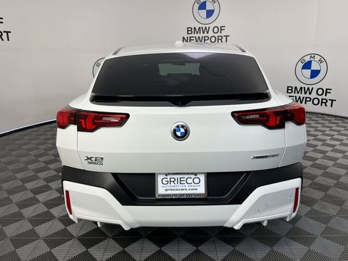 Used 2025 BMW X2 xDrive28i w/ Technology Package image 11