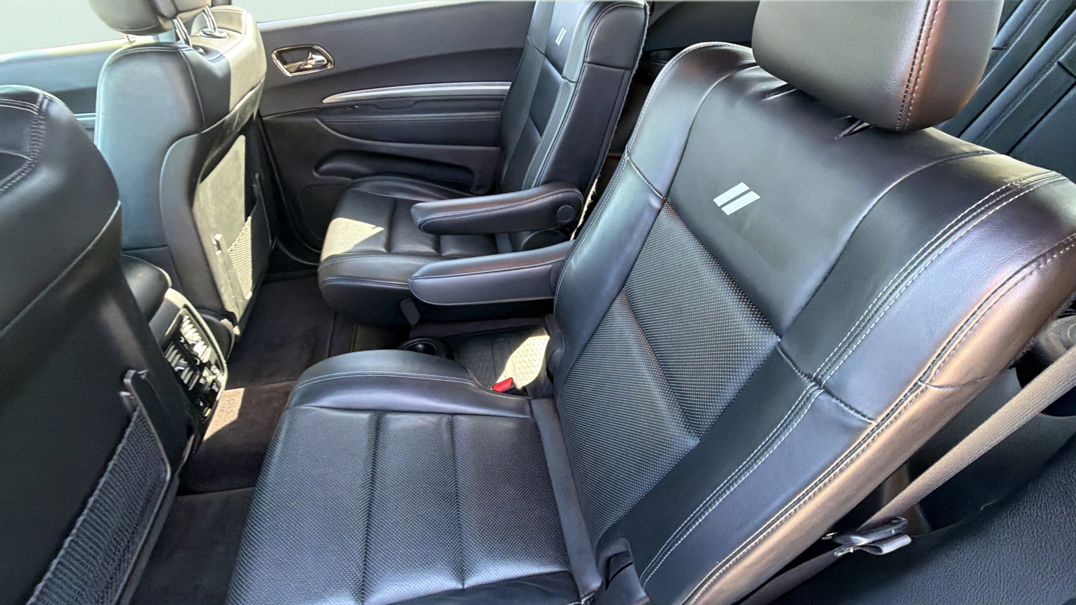 Used 2019 Dodge Durango R/T w/ Technology Group AWD/4WD image 11