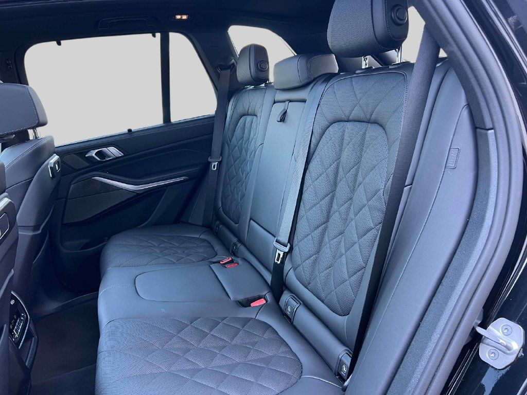 Certified 2026 BMW X5 xDrive40i AWD/4WD image 14