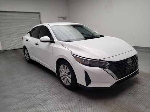 Used 2024 Nissan Sentra S FWD image 11