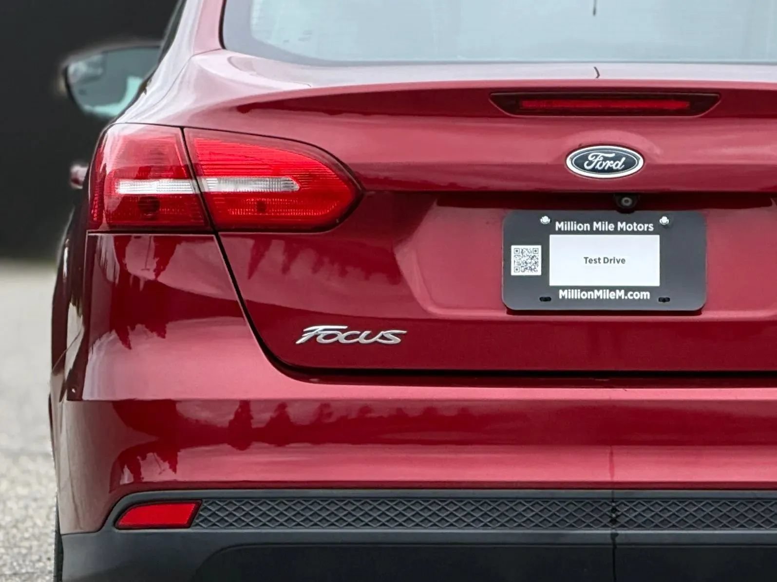 Used 2015 Ford Focus SE w/ SE Cold Weather Package FWD image 13