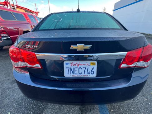 Used 2016 Chevrolet Cruze LS image 5