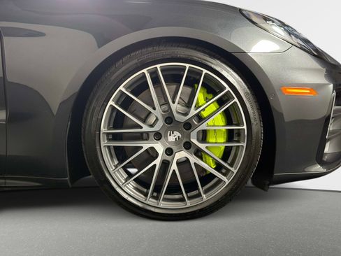 Used 2025 Porsche Panamera 4S AWD/4WD image 16