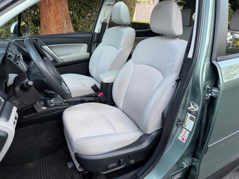 Used 2018 Subaru Forester 2.5i Premium AWD/4WD image 14