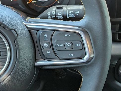 Used 2024 Jeep Wrangler Unlimited Sahara w/ Technology Group AWD/4WD image 20