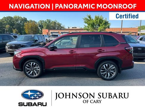 Used 2025 Subaru Forester Touring w/ Popular Package - Touring AWD/4WD image 5