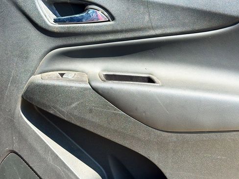 Used 2018 Chevrolet Equinox LT FWD image 27