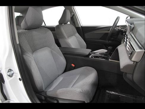 Used 2025 Toyota Camry LE w/ Convenience Package image 18