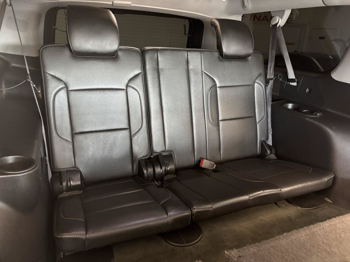 Used 2015 GMC Yukon XL SLT w/ Open Road Package RWD image 27
