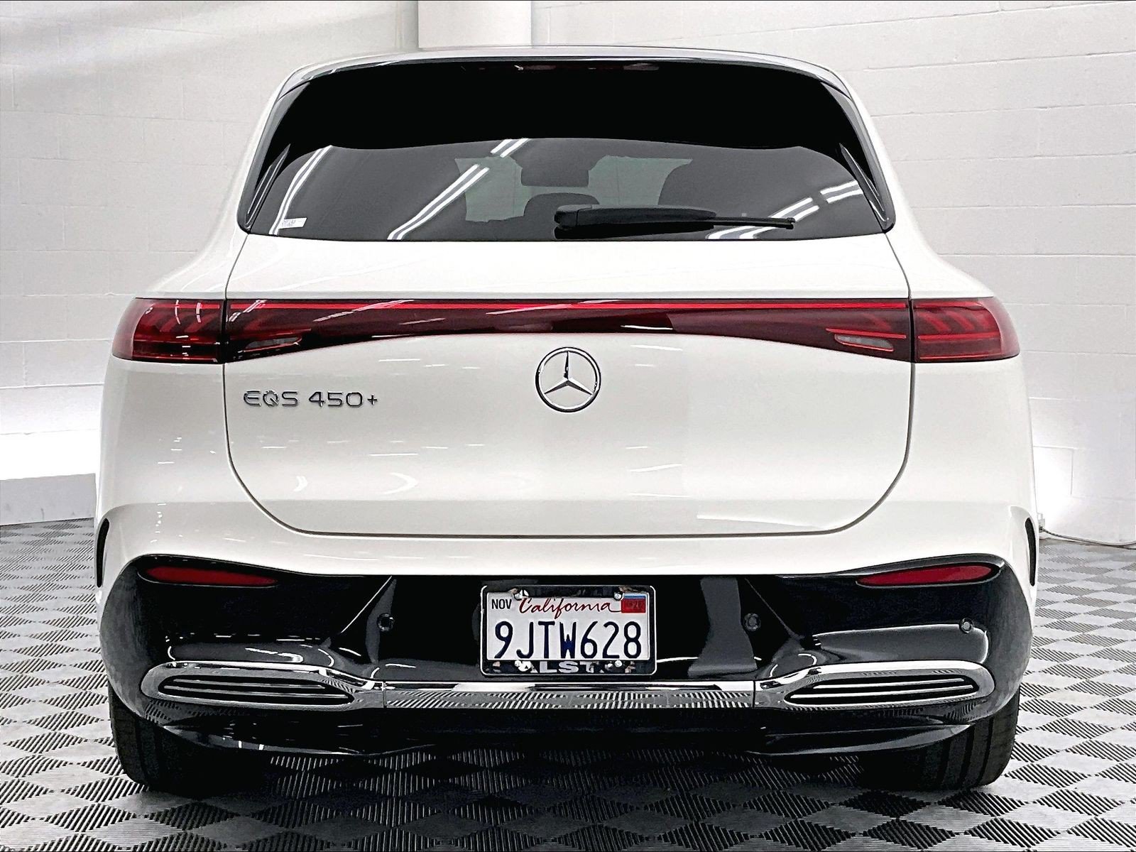 Certified 2023 Mercedes-Benz EQS 450+ SUV image 3